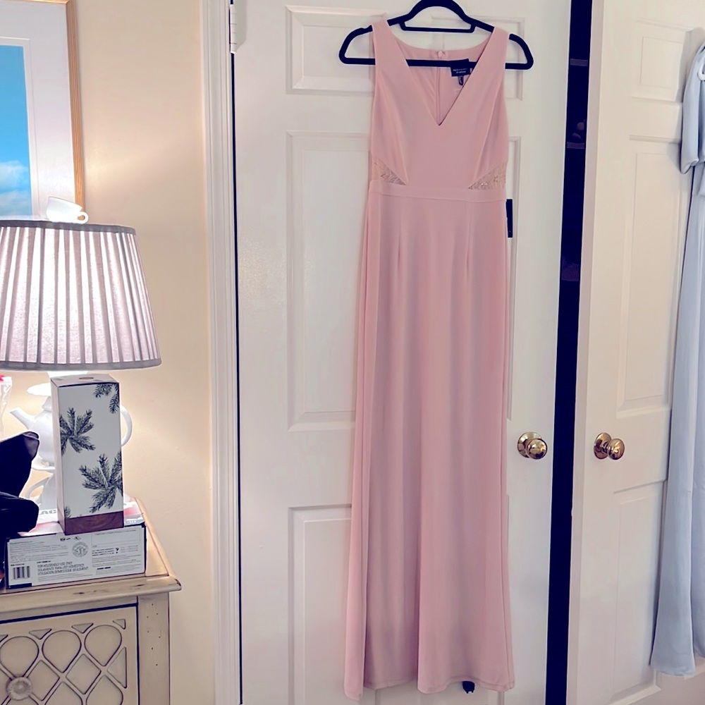 NWT/NBW Pink Adriana Papell Beaded Formal Gown Open Mesh Back Size 4